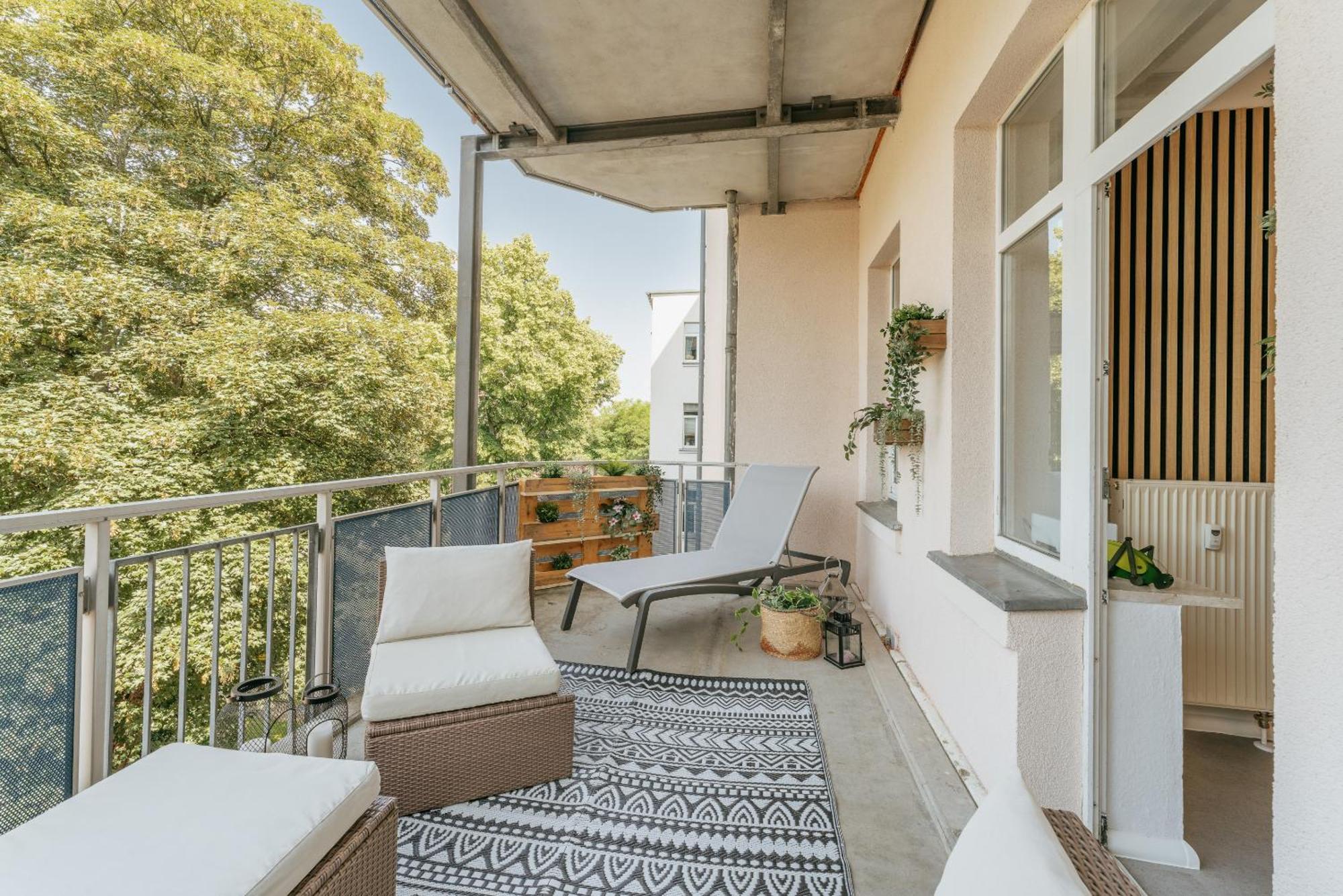 Premium Quartier Clara , Karl Und Fritz Auf Dem Kassberg Mit Eigenem Stellplatz Apartment Chemnitz Exterior photo