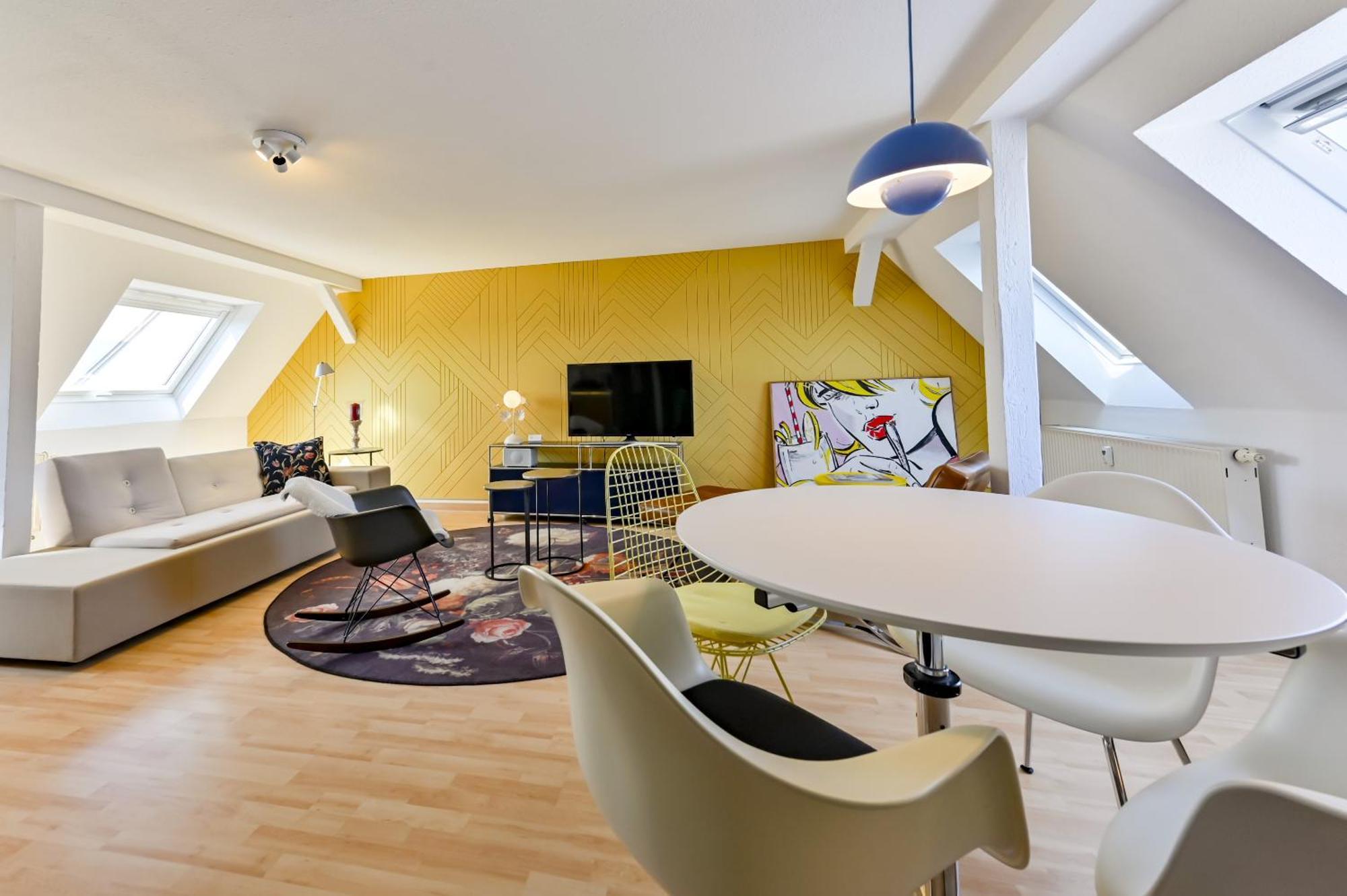 Premium Quartier Clara , Karl Und Fritz Auf Dem Kassberg Mit Eigenem Stellplatz Apartment Chemnitz Room photo